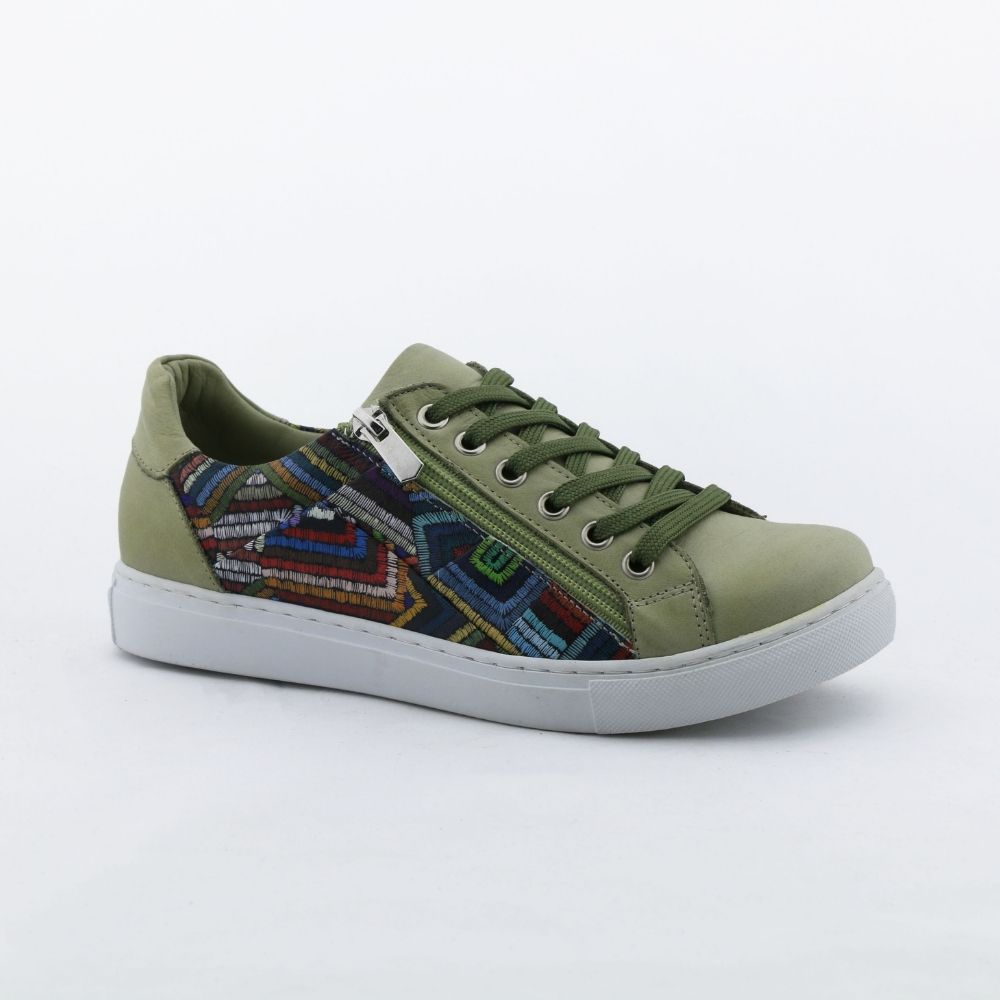 GREEN PATTERNED SNEAKERS